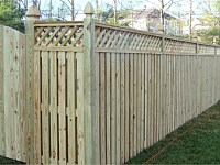 <b>Board on Board Wood Privacy Fence with Diagonal Lattice Top</b>